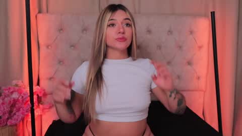 Ashley Lauren online show from February 7, 3:55 am