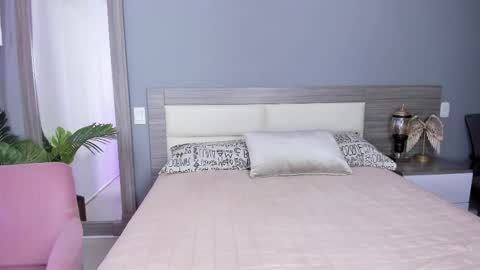 Ashly online show from October 25, 3:58 am