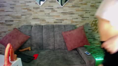 Ashlye  online show from February 9, 4:36 am