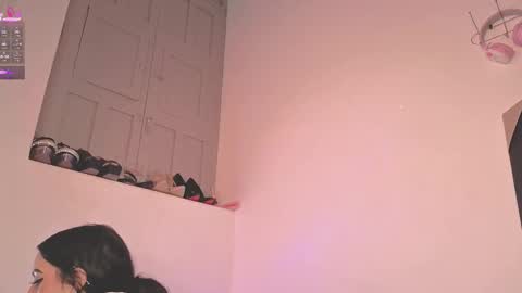 Ash  online show from November 17, 8:20 pm