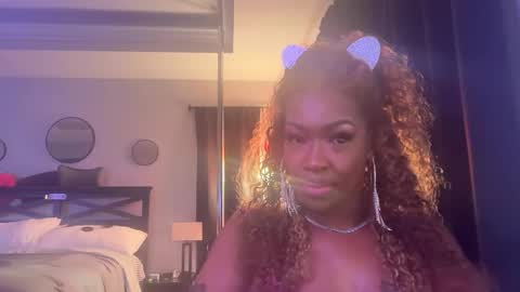 ashtynmartyn online show from March 25, 6:27 am