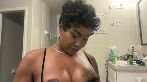 ashtynmartyn online show from April 2, 6:00 am