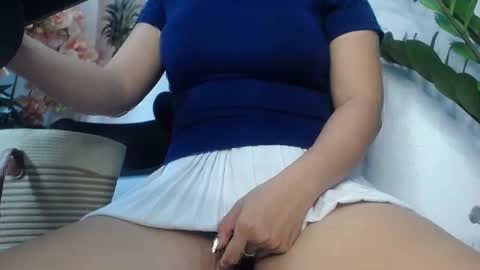 asian_girl99 online show from July 24, 3:26 am