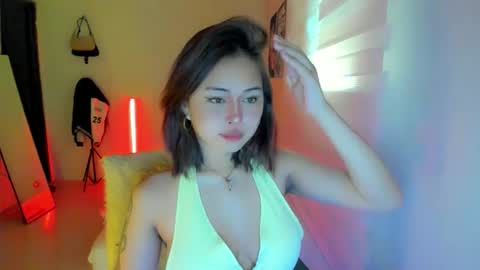 Snapshot of asianbabenicky chatting on September 26, 1:58 am Hien online show from September 26, 1:58 am