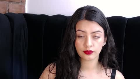   online show from December 21, 11:22 am