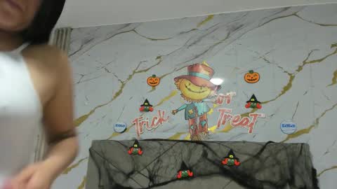 Asshley online show from October 25, 3:52 pm