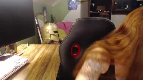 AstraeaSiren online show from January 8, 5:00 am