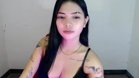 ate_girlxx online show from May 2, 1:03 pm