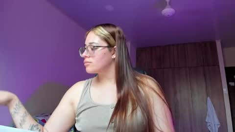 atenas online show from March 6, 7:10 pm