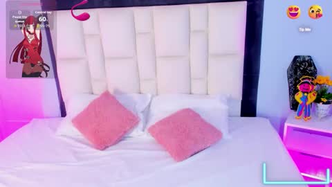 athenea__fox online show from October 24, 11:39 am