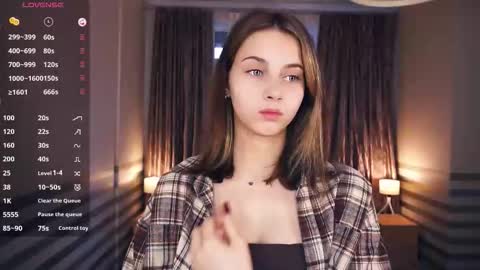 Jolyn online show from October 2, 6:18 am