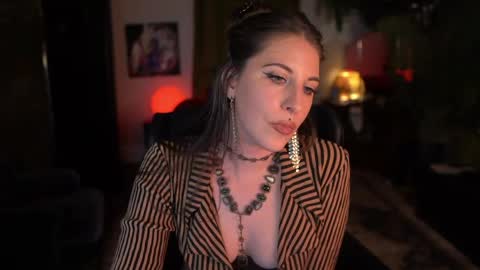 Audrey online show from April 19, 4:12 am