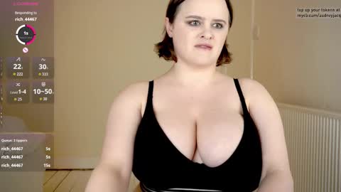 Audrey Jacq online show from November 11, 9:23 pm