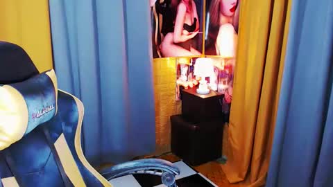 Miss awra online show from April 15, 8:26 am