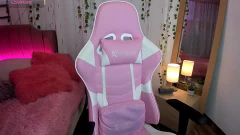 aurora_duval online show from November 13, 10:42 pm