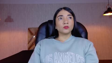 Aurora online show from December 5, 7:59 pm