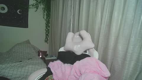 Aurora online show from September 9, 3:23 pm