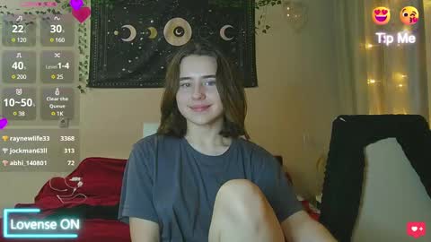 Aurora online show from December 25, 9:22 pm