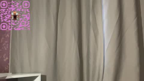 Katrina  online show from March 31, 3:23 pm