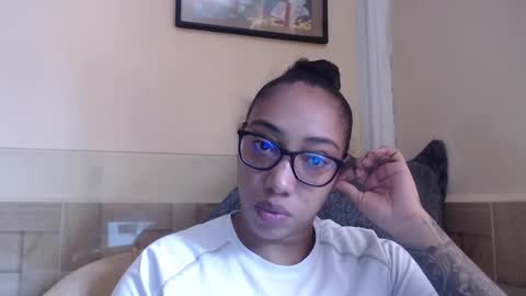 Snapshot of ava_f0xy chatting on March 12, 7:04 pm Ava Jordana online show from March 12, 7:04 pm