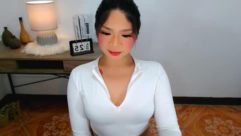 Snapshot of ava_lux chatting on September 28, 8:14 pm GODDESS AVA online show from September 28, 8:14 pm