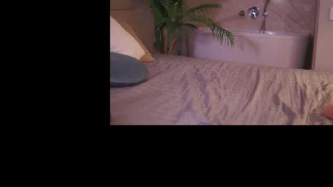 Ava online show from March 26, 5:20 am