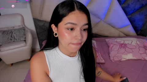 Ava  online show from March 29, 11:59 pm