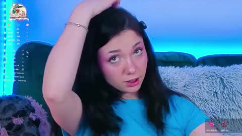 AveryWillow online show from January 17, 6:26 pm