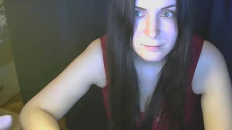 avialenne online show from March 30, 6:18 pm