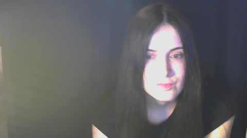 avialenne online show from April 18, 7:58 pm