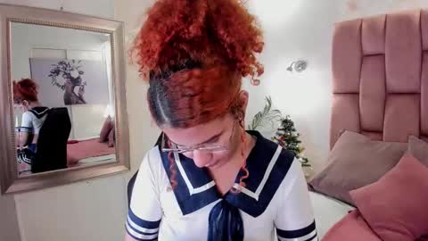 Avril  online show from November 30, 12:53 pm