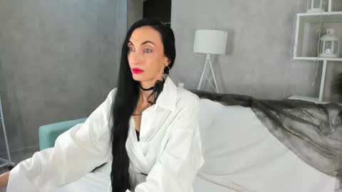 Avrora online show from April 15, 9:10 am