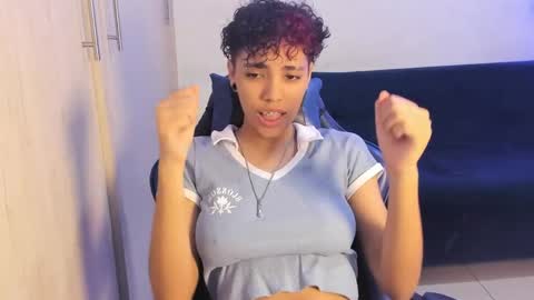 Axel online show from April 19, 1:44 pm