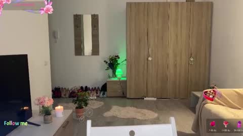 Alya online show from March 7, 3:41 pm