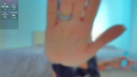 Aylinhazel online show from November 17, 9:43 am