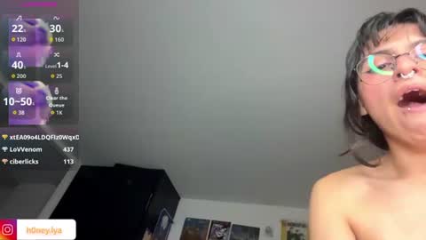 Lyanna online show from July 2, 3:23 am