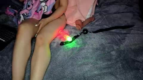 b8rb13 online show from December 20, 5:11 am