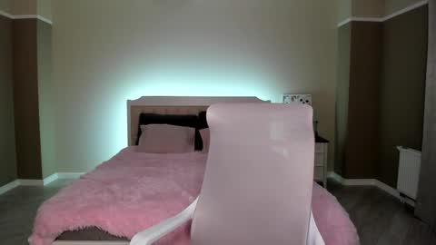 Monica online show from October 13, 12:46 am