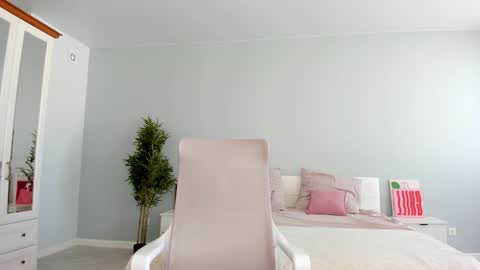 Monica online show from September 27, 6:31 am