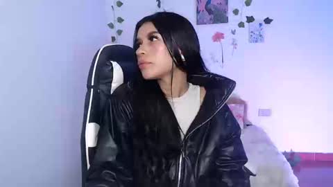 babenik_666 online show from November 2, 3:43 am