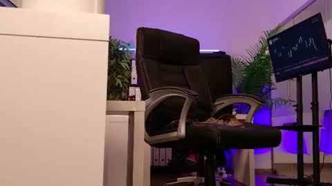 Olivia and Lexi online show from July 11, 7:52 am