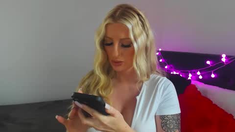 BabieLynn online show from February 5, 1:44 pm