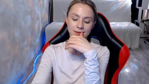 baby_kitte online show from March 5, 7:26 am