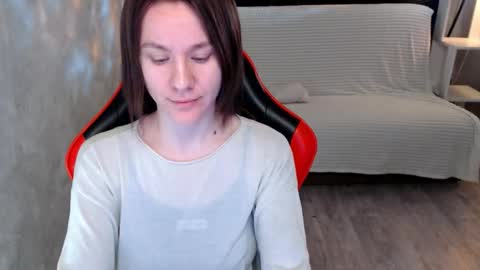 baby_kitte online show from December 4, 3:53 am