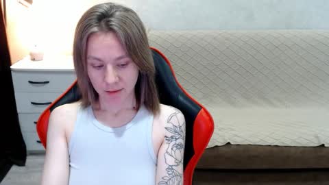 baby_kitte online show from October 13, 3:20 am