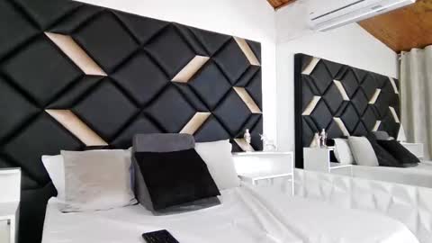 baby_moss online show from December 5, 6:13 am