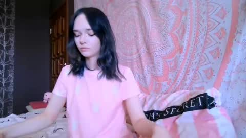 Alice online show from April 20, 8:17 am