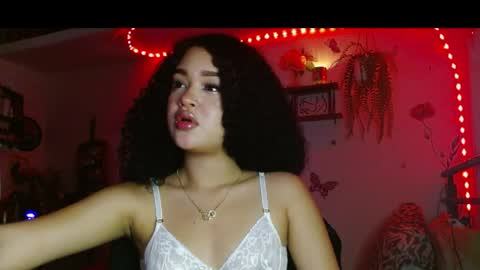 babybombom08 online show from April 21, 2:51 am