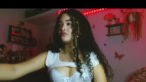 babybombom08 online show from April 11, 12:17 am