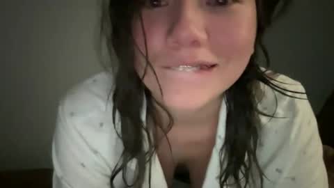 ava online show from April 8, 2:35 am